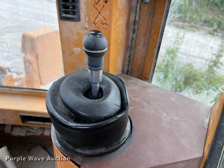 image for item JM9172 1995 Case 721B  wheel loader