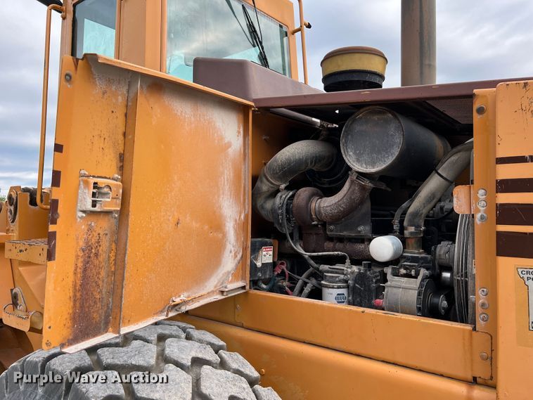 image for item JM9172 1995 Case 721B  wheel loader