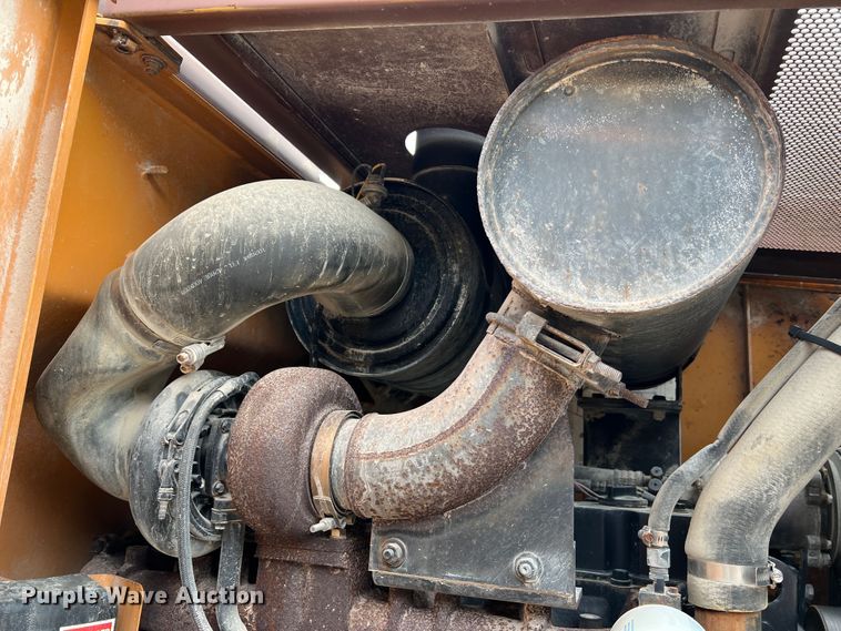 image for item JM9172 1995 Case 721B  wheel loader