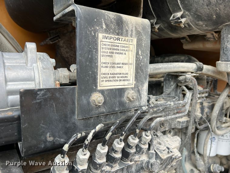 image for item JM9172 1995 Case 721B  wheel loader