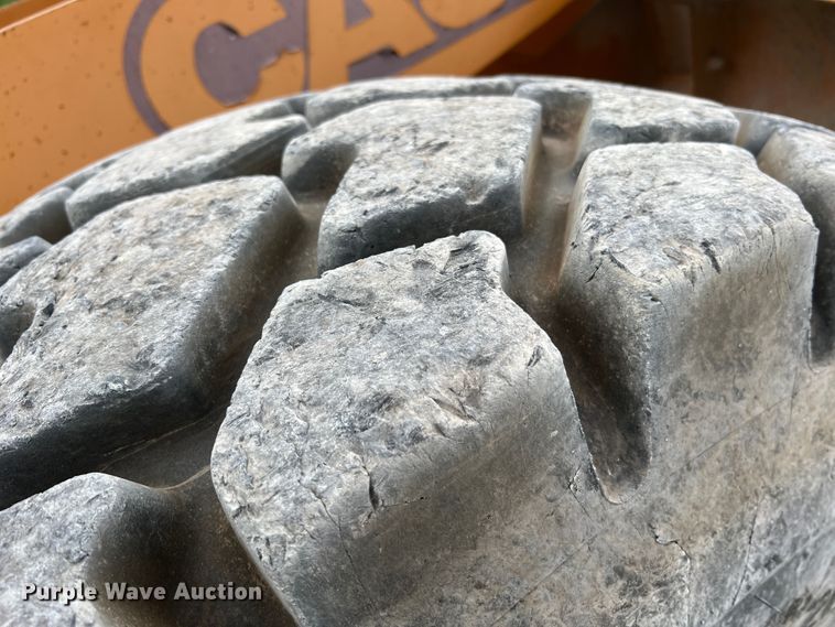 image for item JM9172 1995 Case 721B  wheel loader