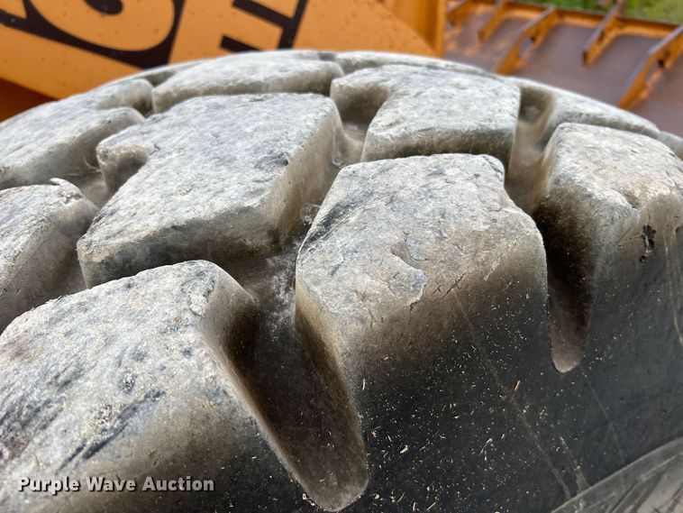 image for item JM9172 1995 Case 721B  wheel loader