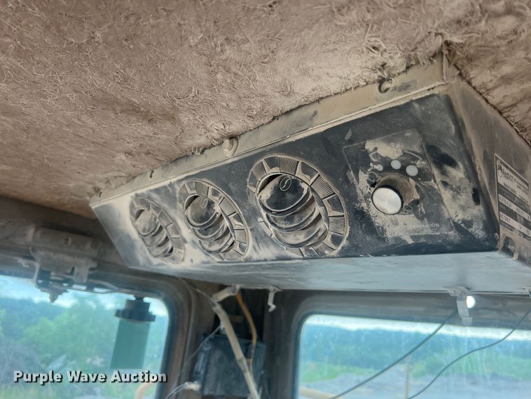 image for item JM9173 1979 Caterpillar 980C  wheel loader