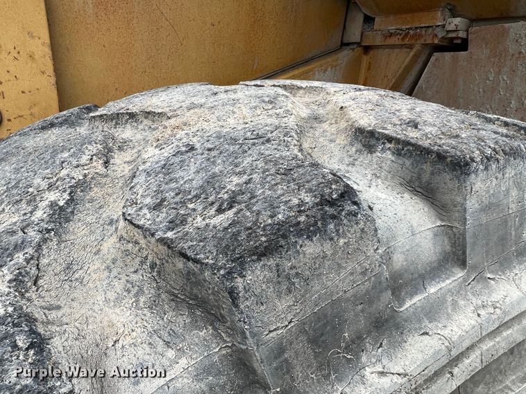 image for item JM9173 1979 Caterpillar 980C  wheel loader