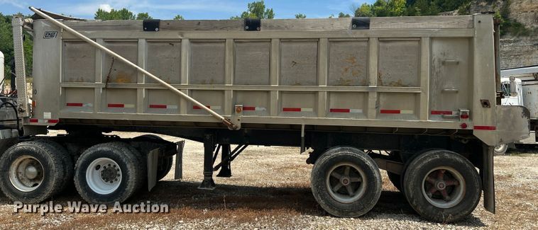 image for item JM9287 1990 East Manufacturing  end dump trailer