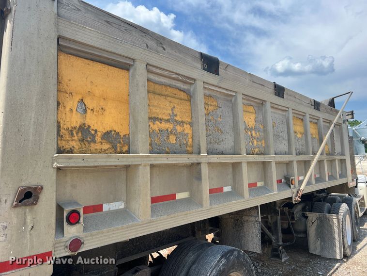 image for item JM9287 1990 East Manufacturing  end dump trailer