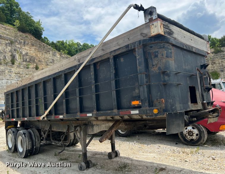 image for item JM9288 1968 Mt. Vernon HYH2127  end dump trailer