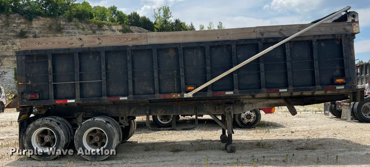 image for item JM9288 1968 Mt. Vernon HYH2127  end dump trailer