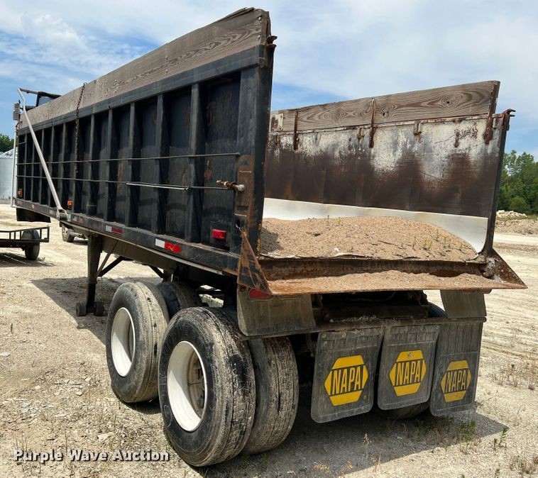 image for item JM9288 1968 Mt. Vernon HYH2127  end dump trailer