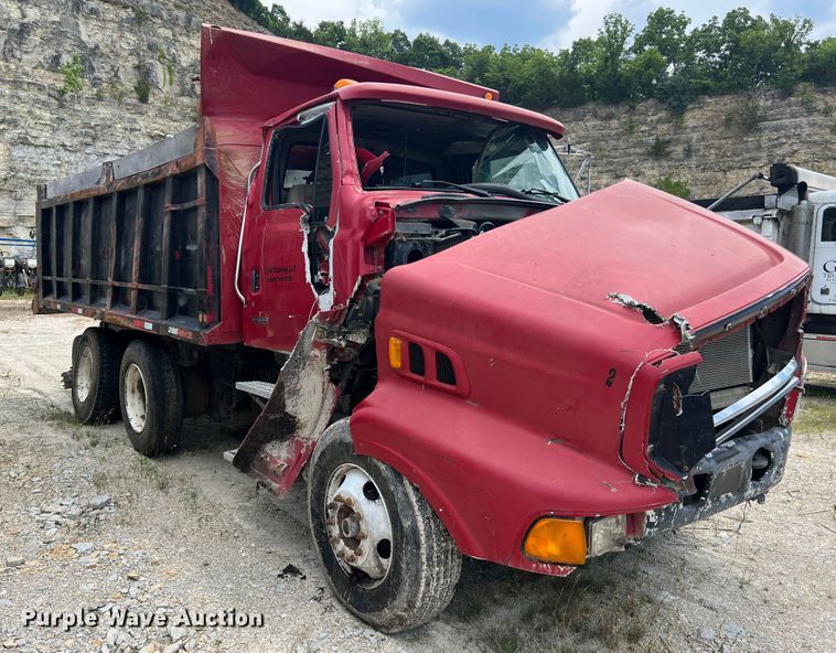 image for item JM9290 2004 Sterling L-Line  dump truck