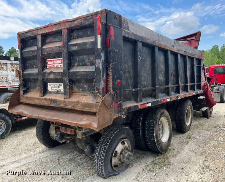 image for item JM9290 2004 Sterling L-Line  dump truck