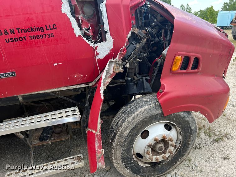 image for item JM9290 2004 Sterling L-Line  dump truck