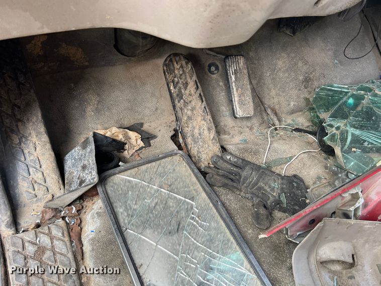 image for item JM9290 2004 Sterling L-Line  dump truck