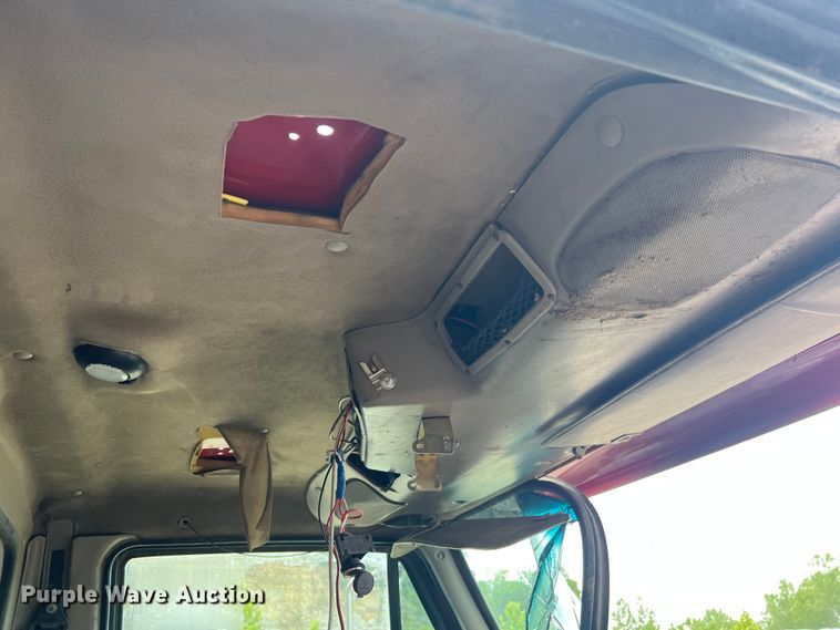 image for item JM9290 2004 Sterling L-Line  dump truck