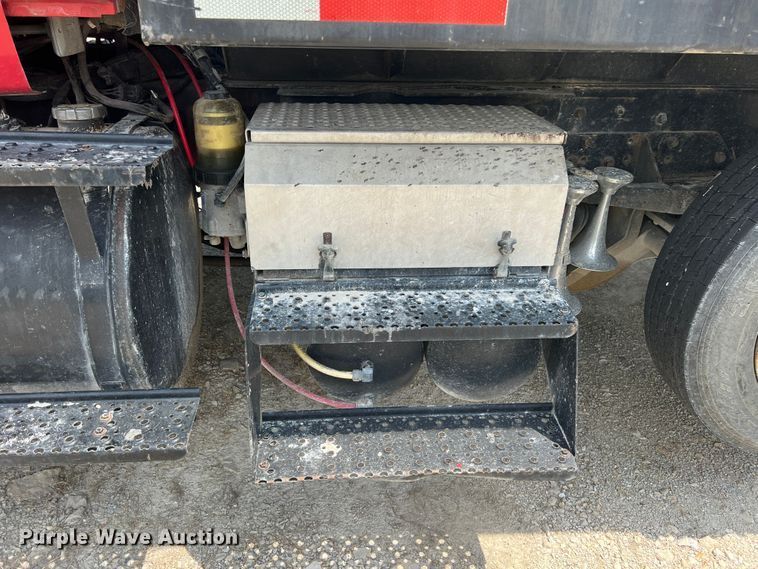 image for item JM9294 2007 International 8600  dump truck