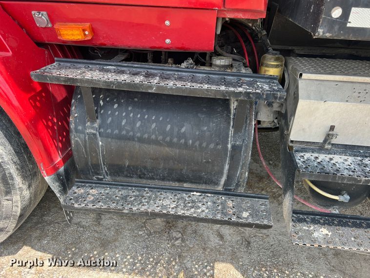 image for item JM9294 2007 International 8600  dump truck