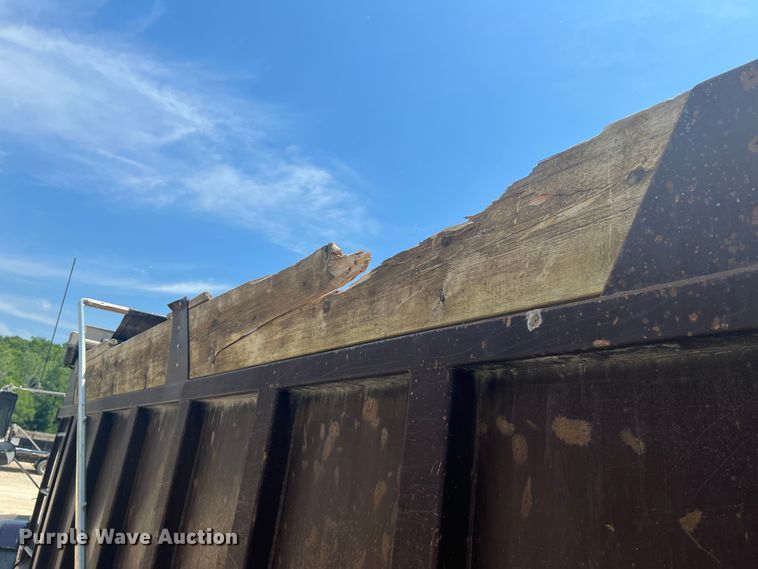 image for item JM9295 1994 Freightliner FLD  dump truck