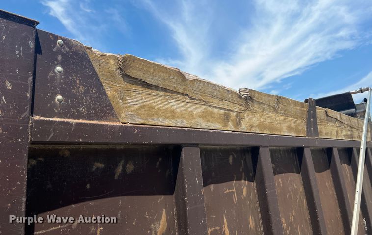 image for item JM9295 1994 Freightliner FLD  dump truck