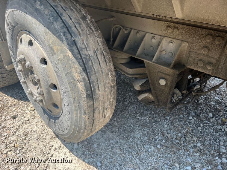 image for item JM9295 1994 Freightliner FLD  dump truck