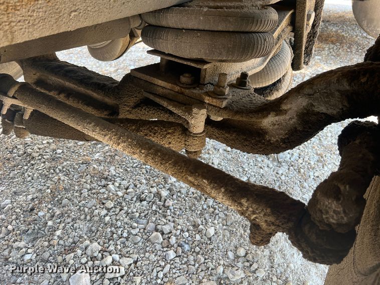 image for item JM9295 1994 Freightliner FLD  dump truck