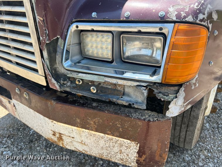 image for item JM9295 1994 Freightliner FLD  dump truck