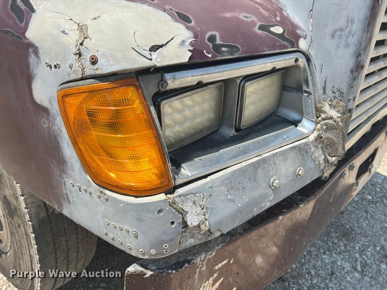 image for item JM9295 1994 Freightliner FLD  dump truck