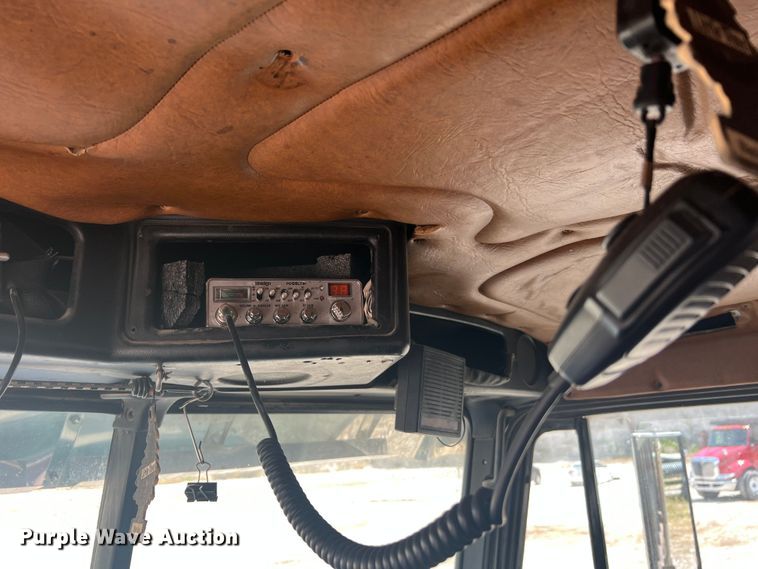 image for item JM9295 1994 Freightliner FLD  dump truck