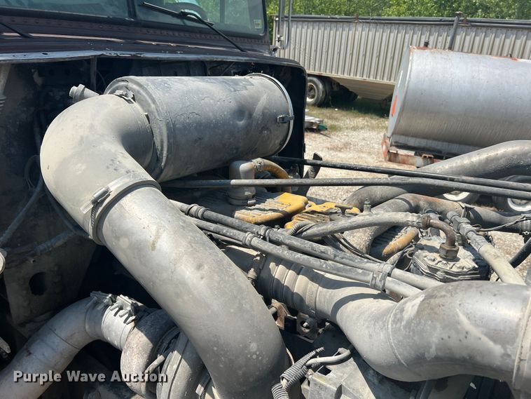 image for item JM9295 1994 Freightliner FLD  dump truck