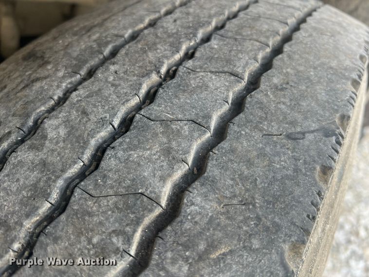 image for item JM9295 1994 Freightliner FLD  dump truck