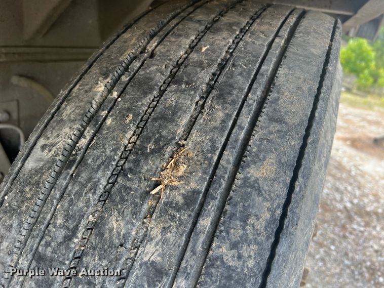 image for item JM9295 1994 Freightliner FLD  dump truck