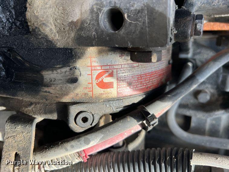 image for item JM9296 2003 Freightliner FLD  semi truck