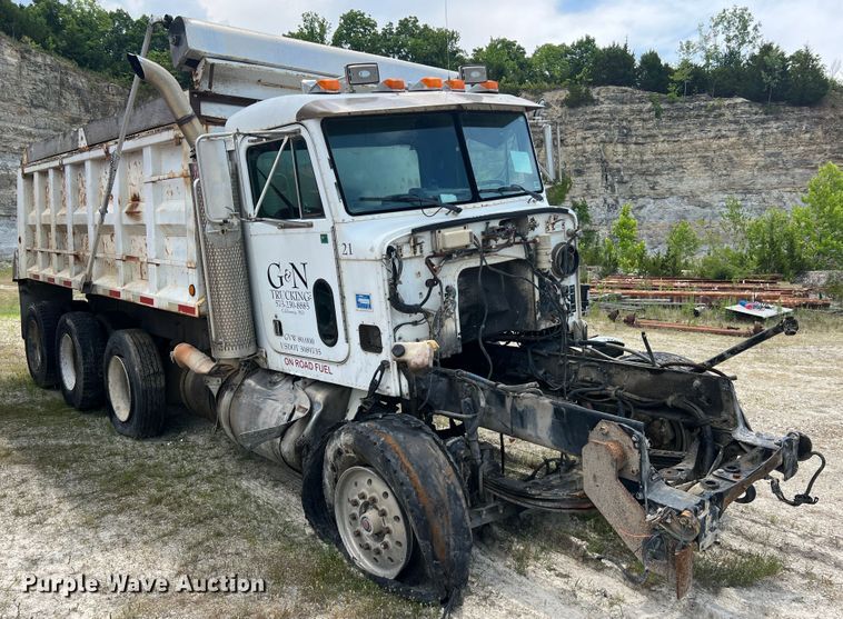 image for item JM9297 1997 Peterbilt 378  dump truck
