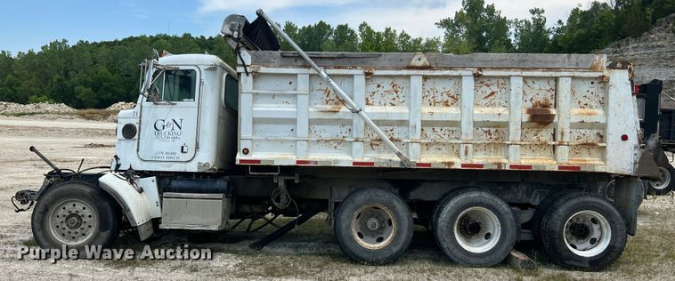 image for item JM9297 1997 Peterbilt 378  dump truck