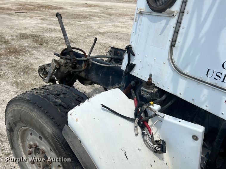 image for item JM9297 1997 Peterbilt 378  dump truck