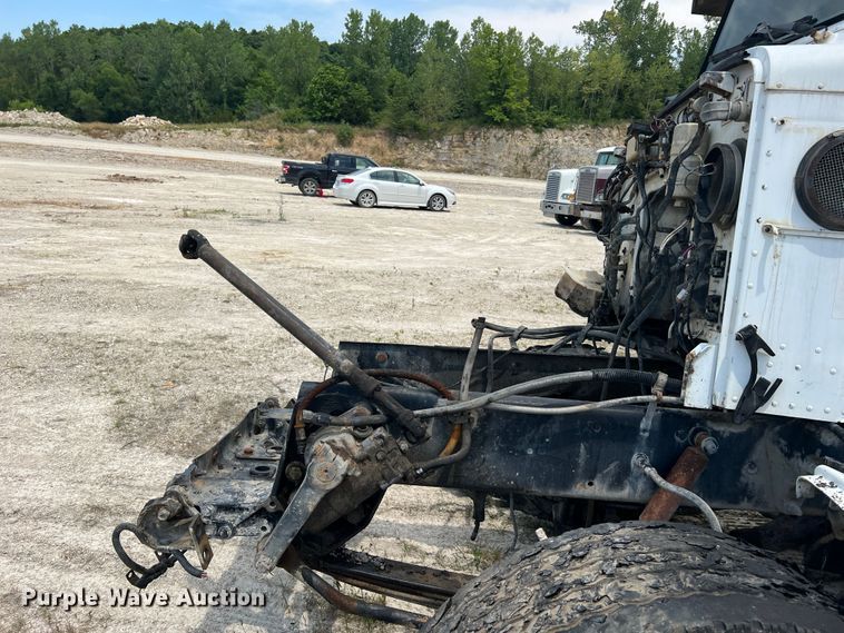 image for item JM9297 1997 Peterbilt 378  dump truck