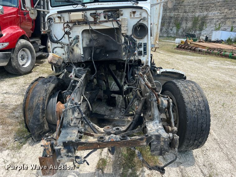 image for item JM9297 1997 Peterbilt 378  dump truck