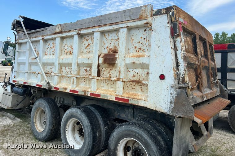 image for item JM9297 1997 Peterbilt 378  dump truck