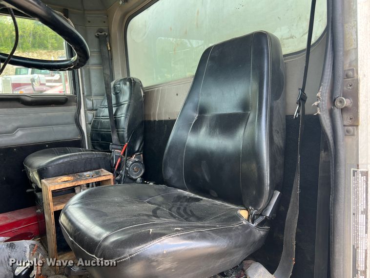 image for item JM9297 1997 Peterbilt 378  dump truck