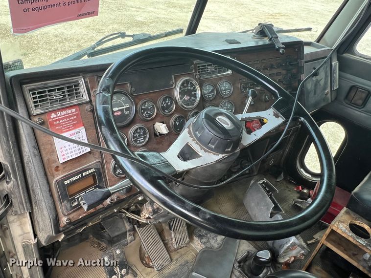 image for item JM9297 1997 Peterbilt 378  dump truck