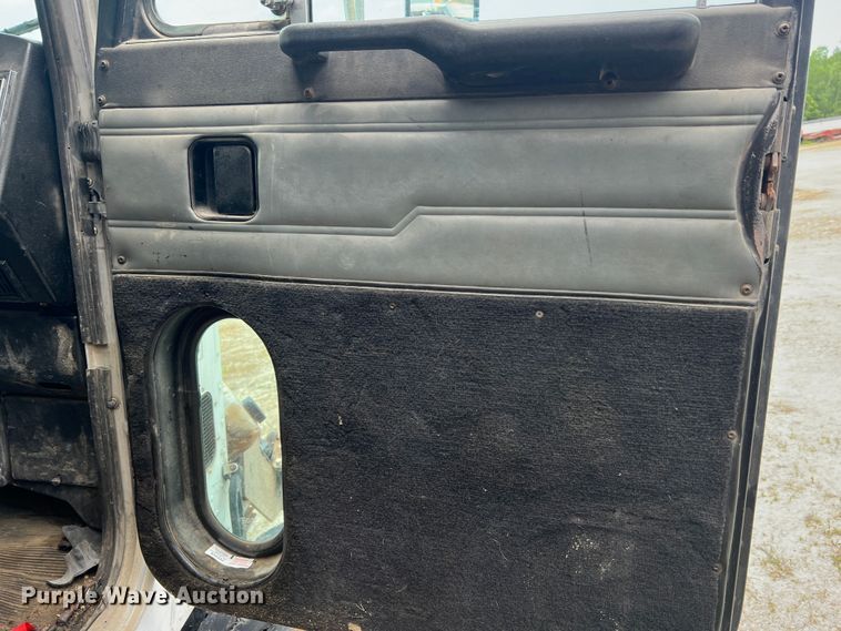 image for item JM9297 1997 Peterbilt 378  dump truck