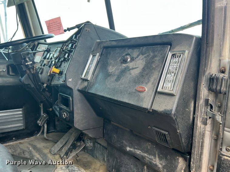 image for item JM9297 1997 Peterbilt 378  dump truck