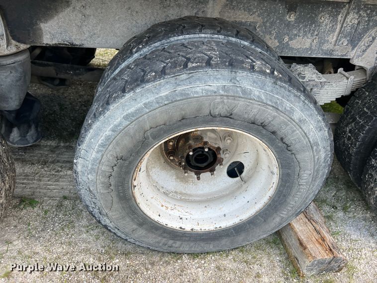 image for item JM9297 1997 Peterbilt 378  dump truck