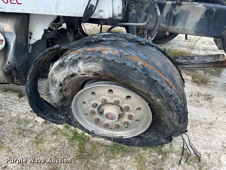 image for item JM9297 1997 Peterbilt 378  dump truck