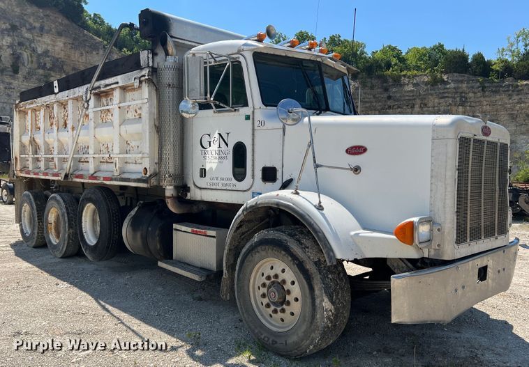 image for item JM9298 1994 Peterbilt 378  dump truck