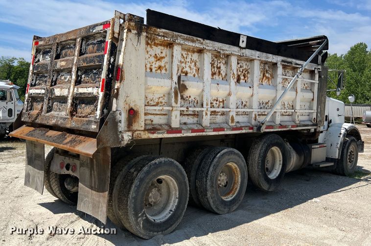 image for item JM9298 1994 Peterbilt 378  dump truck