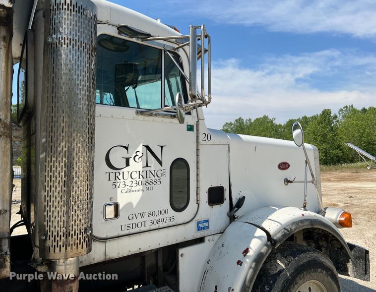 image for item JM9298 1994 Peterbilt 378  dump truck