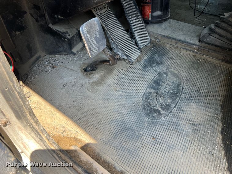 image for item JM9298 1994 Peterbilt 378  dump truck