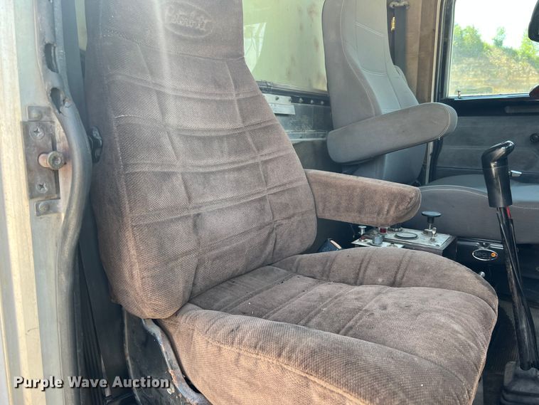 image for item JM9298 1994 Peterbilt 378  dump truck