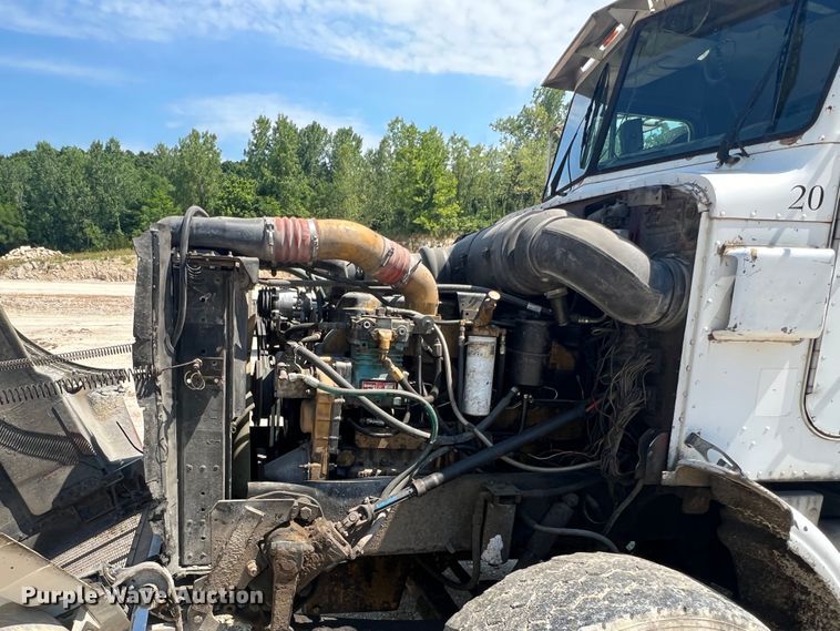 image for item JM9298 1994 Peterbilt 378  dump truck