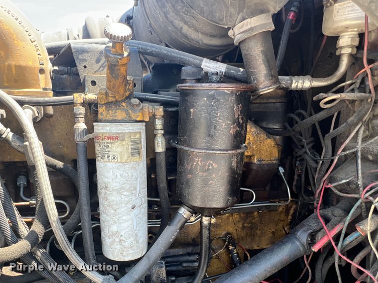 image for item JM9298 1994 Peterbilt 378  dump truck